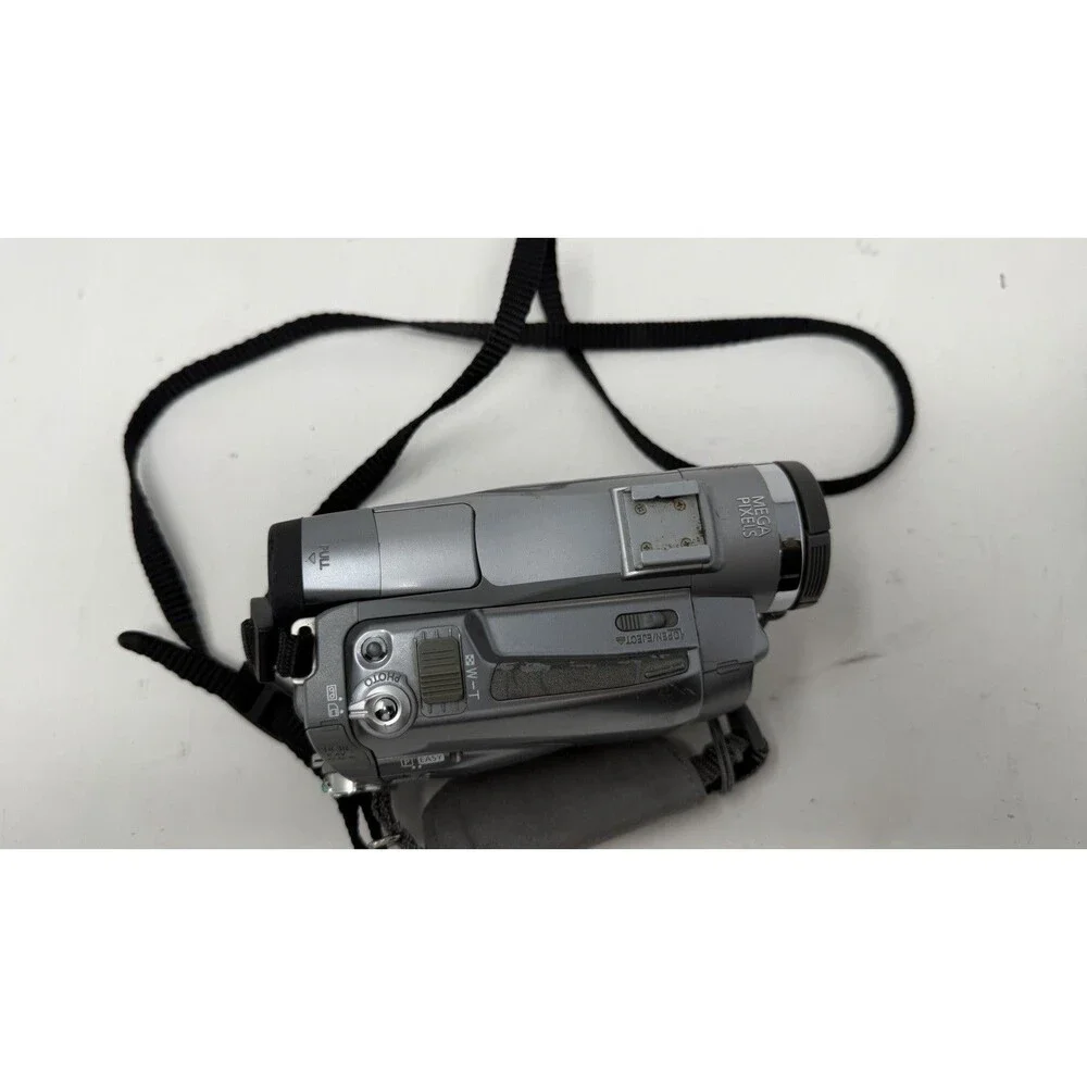 Canon ELURA 90 MiniDV Camcorder (Read)